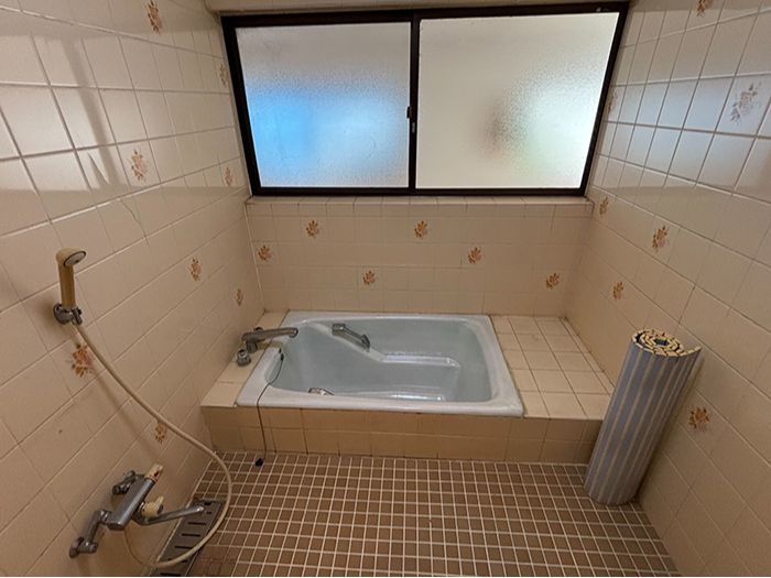 上富田町売中古住宅　朝来