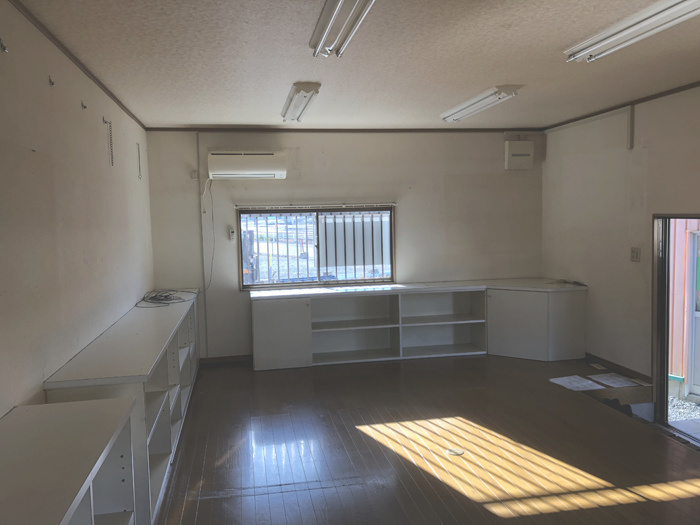 上富田町貸事務所　朝来