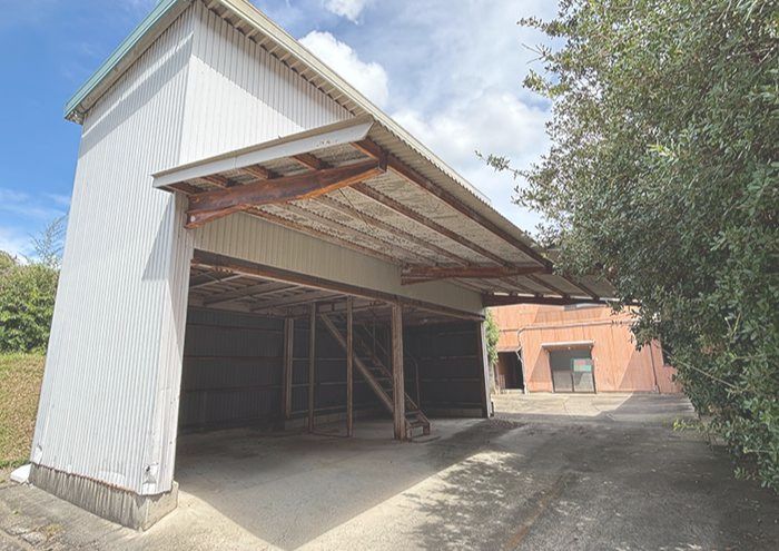 上富田町売中古住宅　岩田