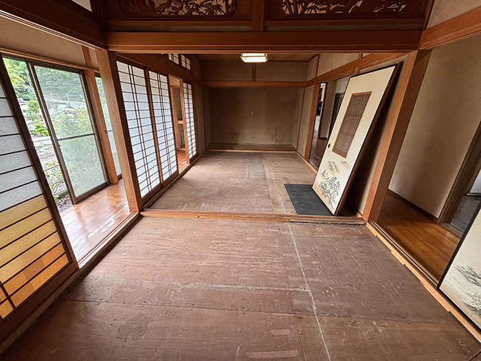 上富田町売中古住宅　朝来