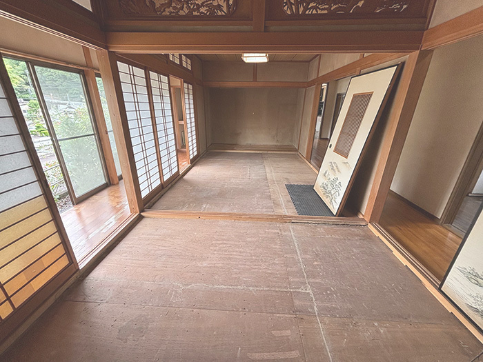 上富田町売中古住宅　朝来