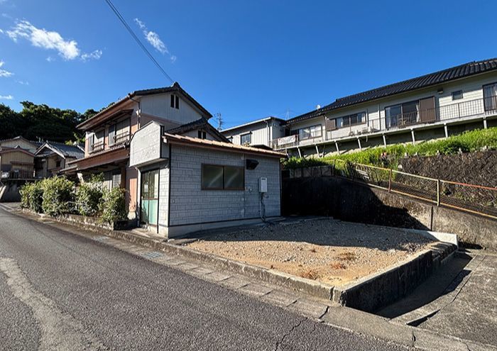 上富田町売中古住宅　朝来