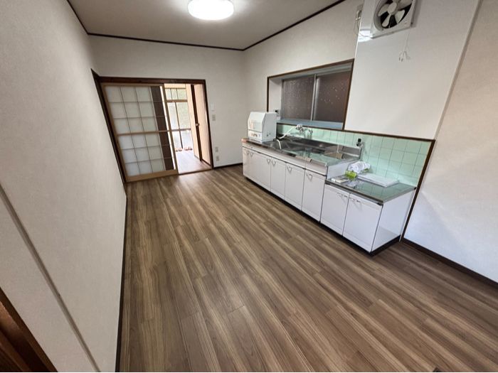 上富田町売中古住宅　朝来