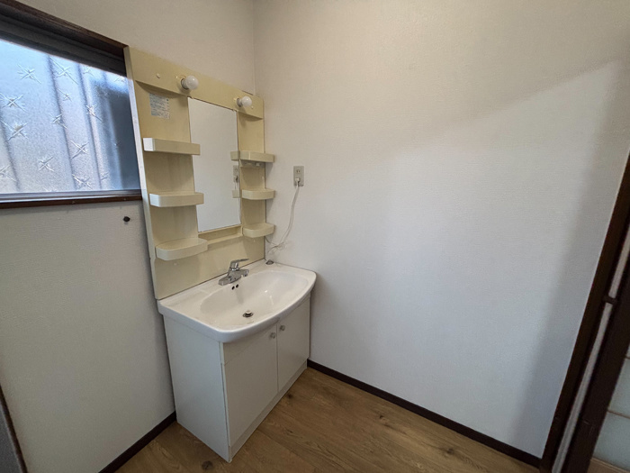上富田町売中古住宅　朝来