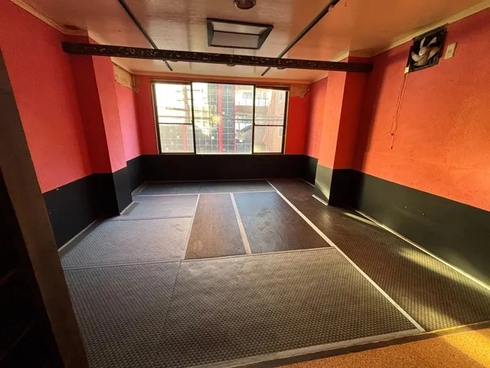 賃貸テナント（店舗）：味光路 KFビル 2階