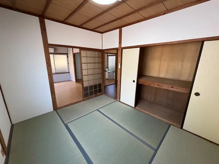 賃貸アパート ：中万呂 平家連棟一番奥