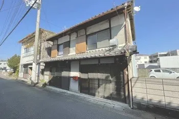 賃貸アパート：高雄一丁目二戸一 右