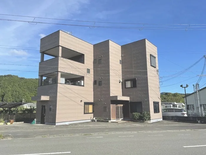 売店舗付中古住宅（収益物件）：上富田町岩田